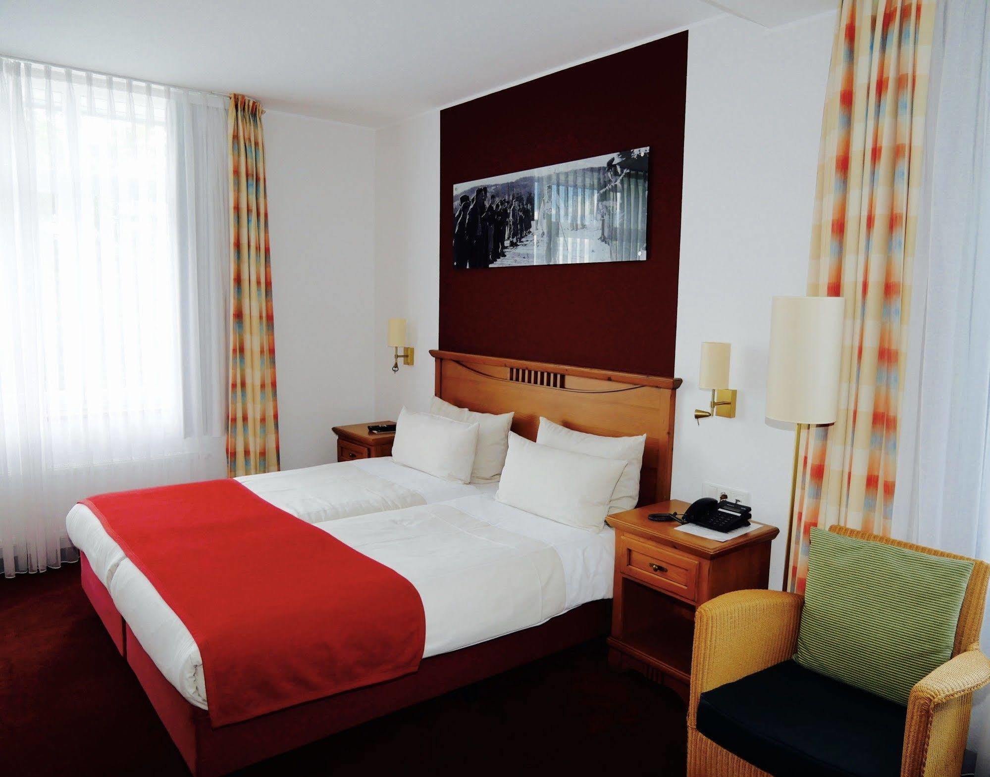 Astenturm Hotel (Adults Only) Winterberg Esterno foto