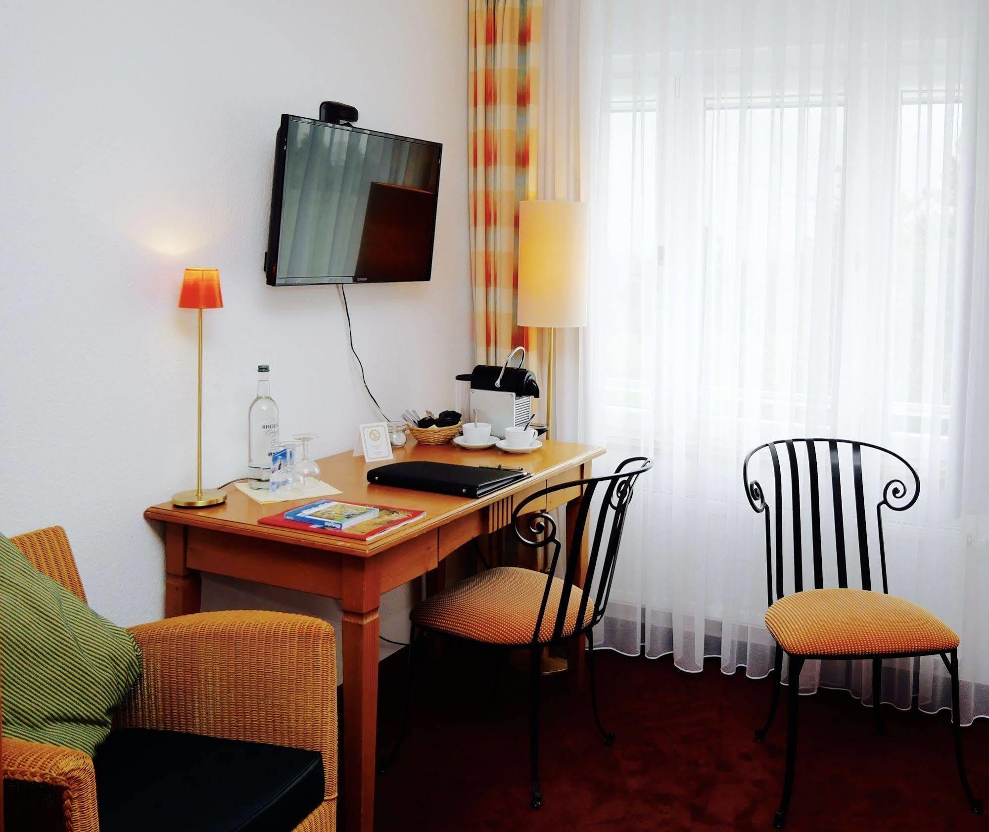 Astenturm Hotel (Adults Only) Winterberg Esterno foto