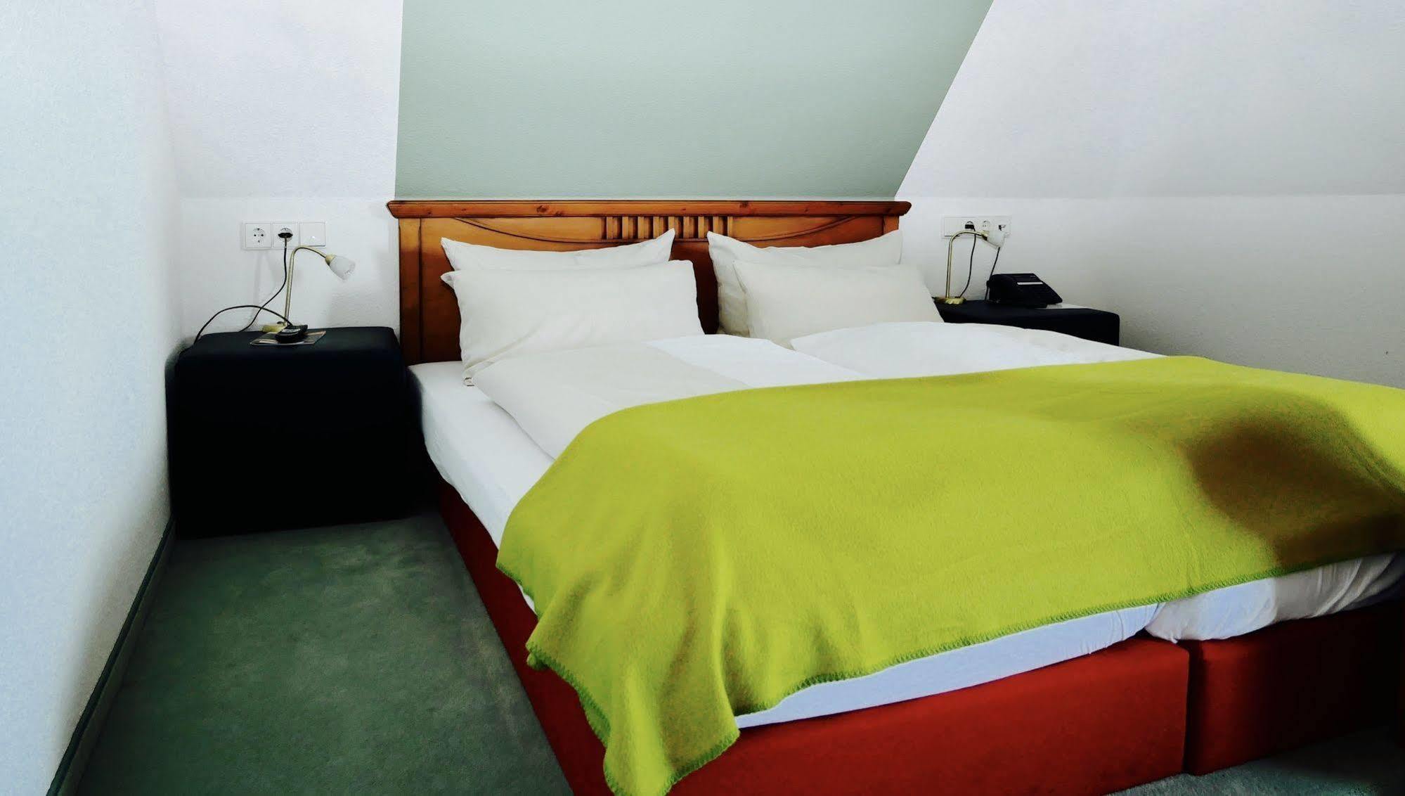 Astenturm Hotel (Adults Only) Winterberg Esterno foto